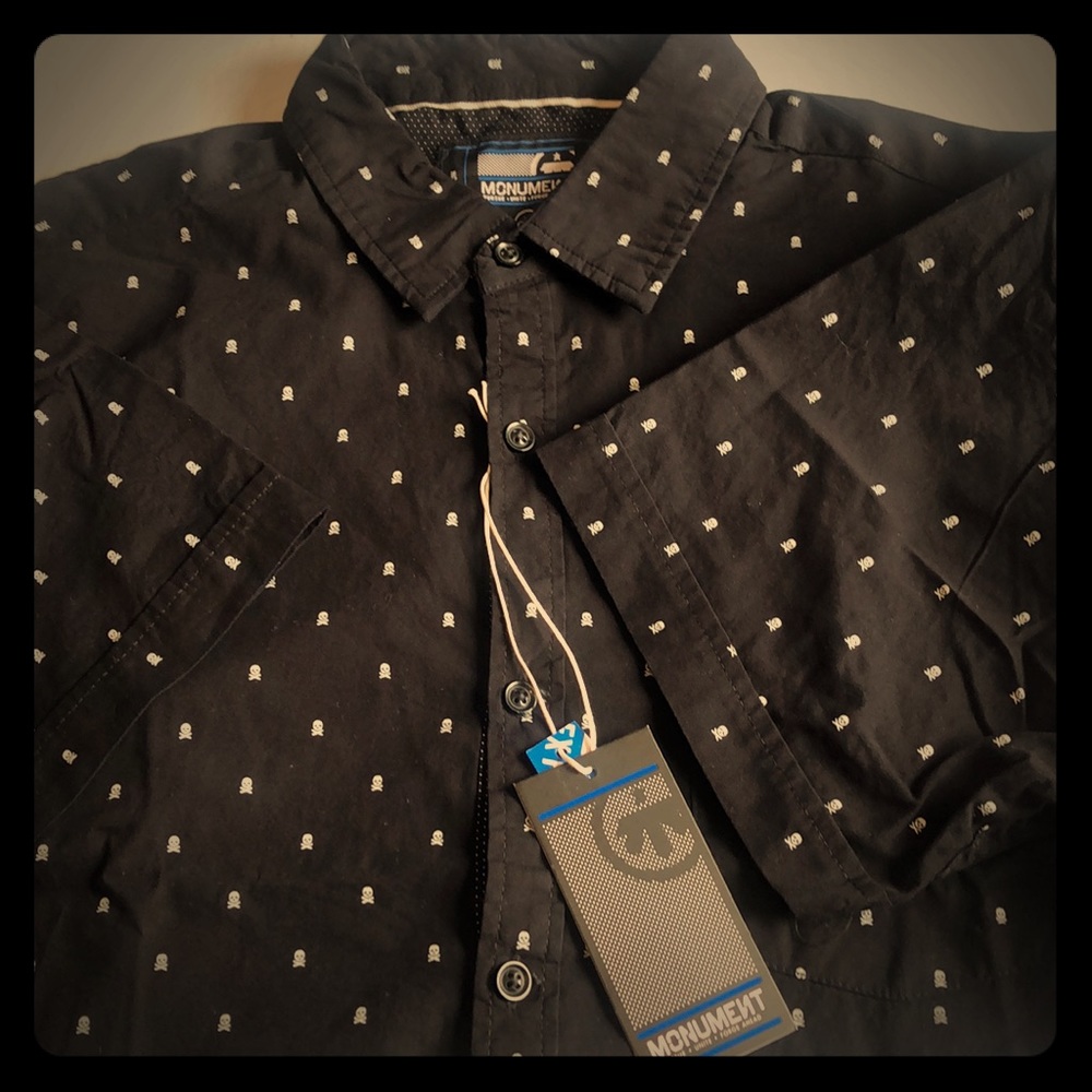 Tiny Skull Print Button Down SS Mens Slim Fit